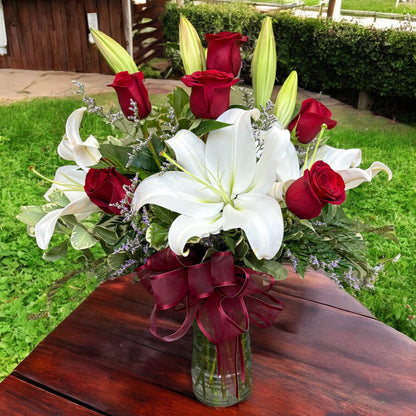 Graceful Love – SHELTON'S FLOWERS, Amarillo TX